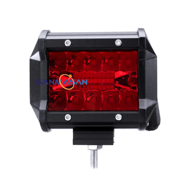 LED φως εργασίας με τρεις δέσμες για μοτοσικλέτες και εκτός δρόμου χρήση, 60W, 9–32V, αλουμινένιο κράμα σώμα, πηγή LED OSL, ζωή 50.000 ωρών, θερμοκρασία χρώματος 6500–7000K, μοντέλο 60w20