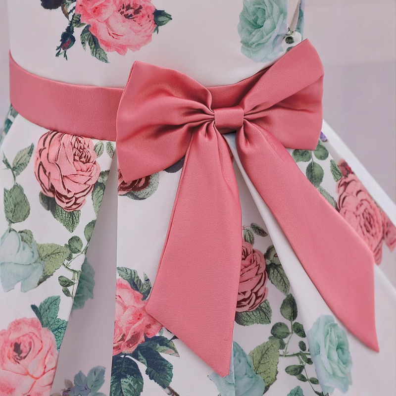 Gyerekeknek szóló hercegnő ruha nyomott mintával és masnival, poliészter 65% / pamut 35% bélés, 3–8 évesek, egész éves