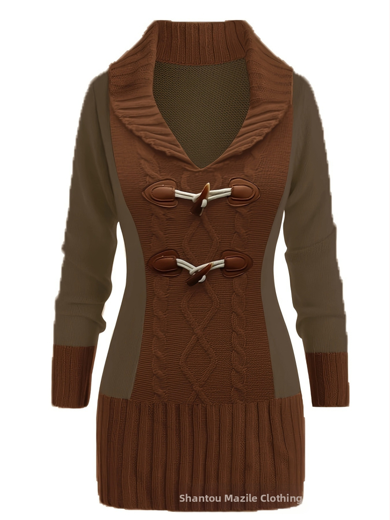 Rochie tricotată cu detaliu cataramă din corn, decolteu în V, mâneci lungi, lungime medie, siluetă hip-skirt, material 95% poliester