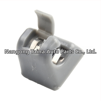 Κούμπωμα στερέωσης για την ηλιοπροστασία Mercedes W123 W124, μάρκα Tyna, μοντέλο 12681000127101 (126-810-00-12-7101), διαθέσιμη παραμετροποίηση