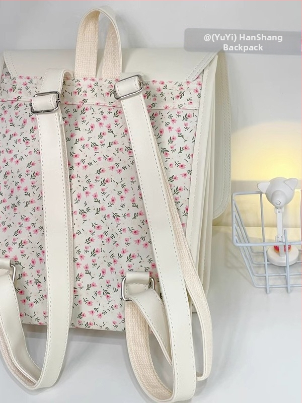 Školský batoh — nylonový materiál, nylonové podšívka, systém ramenných popruhov s nafukovacím vankúšom, na školu, jeseň 2024.