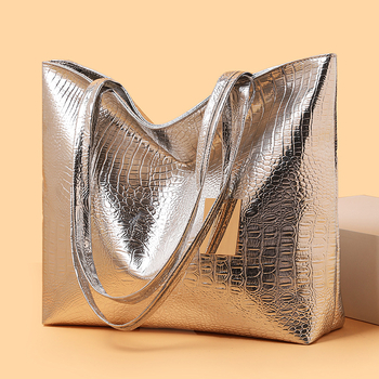 PU Tote чанта, хоризонтална квадратна форма, цип за затваряне, вътрешен джоб с цип и джоб за мобилен телефон