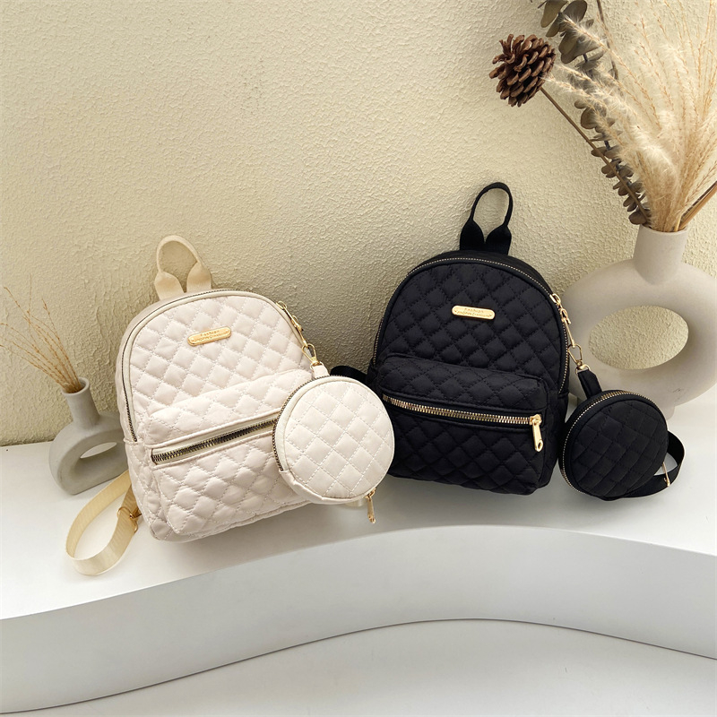 Oxford vászon hátizsák mindennapi használatra – 2024 tavasz, cipzáras zárás, nejlon bélés, belső cipzáras zseb, városi egyszerű stílus