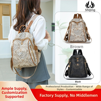 Nylonový batoh, jeseň 2024, polyesterová podšívka, zips, vnútorná priehradka na telefón