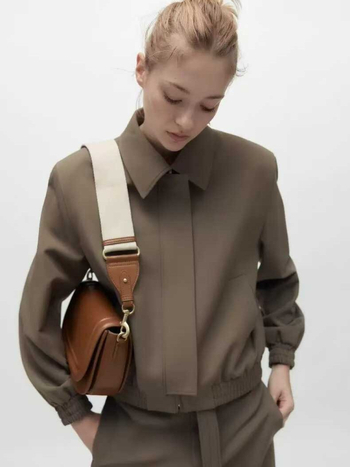 Geantă Saddle pentru femei | PU Piele, Închidere cu Capac, Curele de Umar duble, Compartiment pentru Telefon, Căptușeală din Poliester