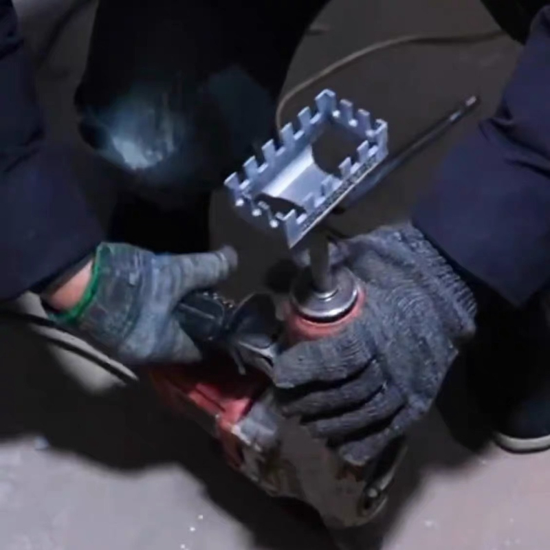 Електрически инструмент за пробиване на дупки с остър връх и дръжка от стомана 40