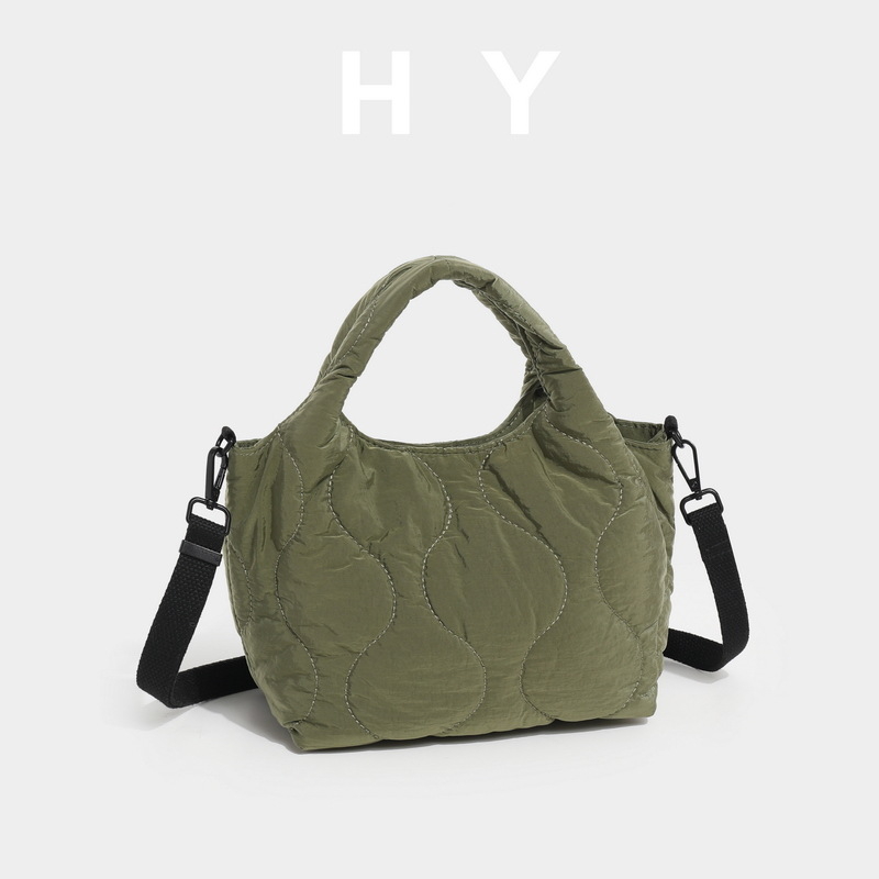 Najlonska tote torba, oblik košare, magnetsko zatvaranje, dvostruki remeni, džep za telefon