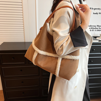 Tote torba – gradski stil, pliš materijal, vertikalni kvadratni oblik, magnetska kopča, džep za telefon