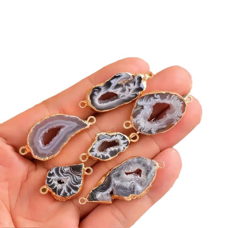 Гердан компонент от кристал-агат - геометричен дизайн, полирани аметист и бял кристал, тегло 8 g