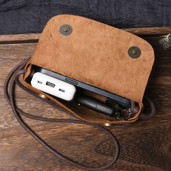 Ženska mini kvadratna torbica od prave kože, oblik jastuka, zatvaranje kapom, pretinac za mobitel