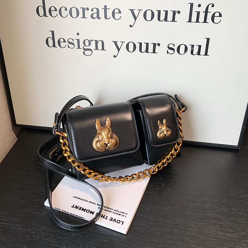 Geantă de damă în stil urban, PU material, căptușeală poliester, formă orizontală pătrată, închidere magnetică