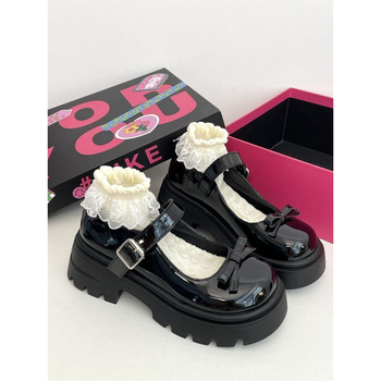 Γυναικείες Mary Jane με χοντρή σόλα — PU επάνω μέρος, στρογγυλή μύτη, ύψος τακουνιού 3–5 cm, χοντρή σόλα, κλείσιμο με μία αγκράφα