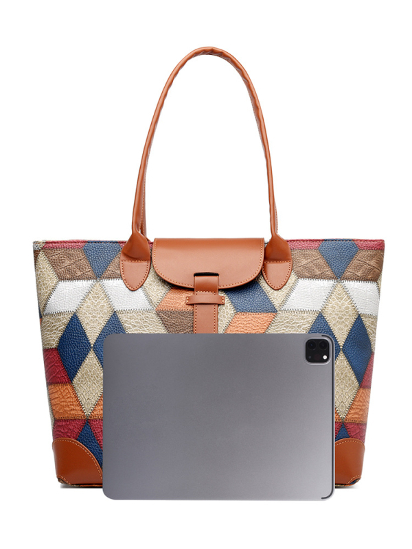 PU ženska torbica na ramenu sa zatvaračem, vodoravni kvadratni oblik, unutarnja džep s zatvaračem, jedna naramenica, za svakodnevnu upotrebu