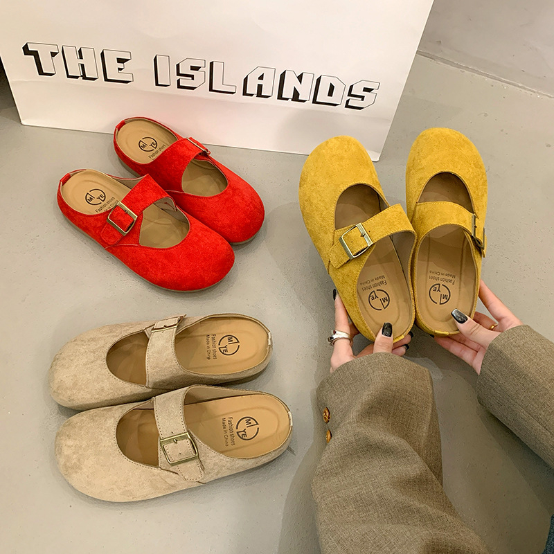 Moterų mūlės su aukščio padidinimu, lengvos, retro stiliaus, uždara nosis, slip-on, viršus iš dirbtinės odos, gumos padukas, PU įdėklas, 0–3 cm pakilimas, injekcinė formavimo konstrukcija