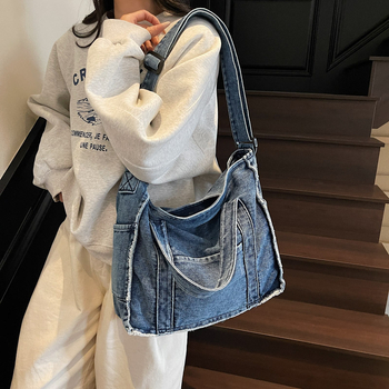 Gatvės mados deniminė tote rankinė su užtrauktuku, horizontalaus kvadrato formos, laminuota vidinė kišenė