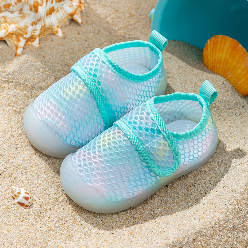 Cipele za bebe i malu djecu s mrežastim gornjim dijelom, dišuće, zatvaranje na Velcro, niski kroj, za uzrast 12–36 mjeseci