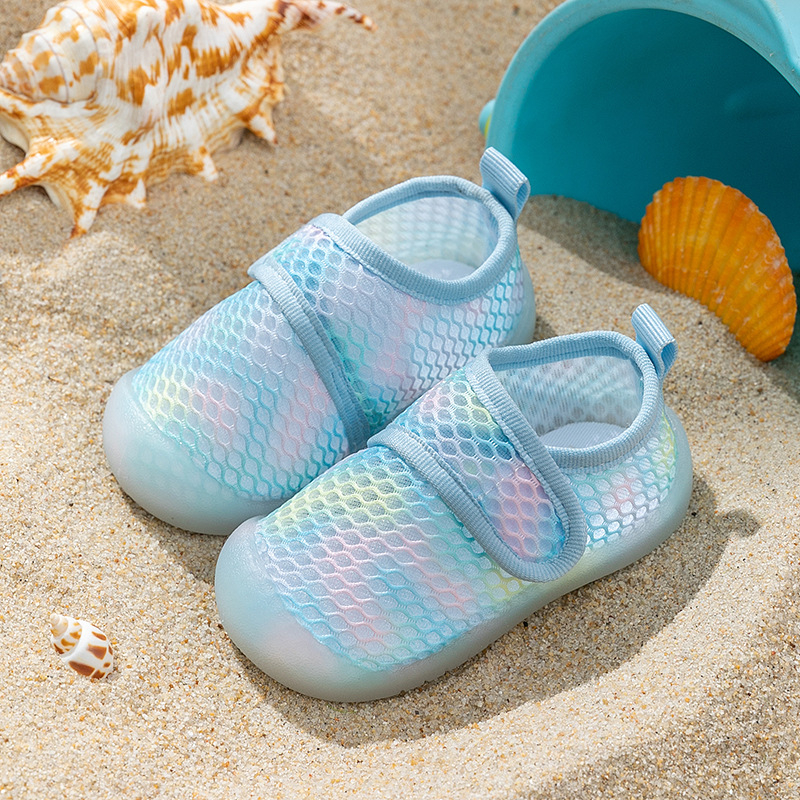 Cipele za bebe i malu djecu s mrežastim gornjim dijelom, dišuće, zatvaranje na Velcro, niski kroj, za uzrast 12–36 mjeseci