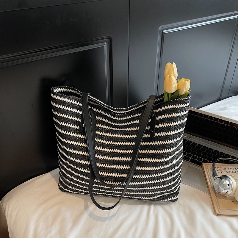 Pletena slamena torbica za rame s horizontalnim kvadratnim oblikom — zatvarač, podstava poliester, džep za mobitel