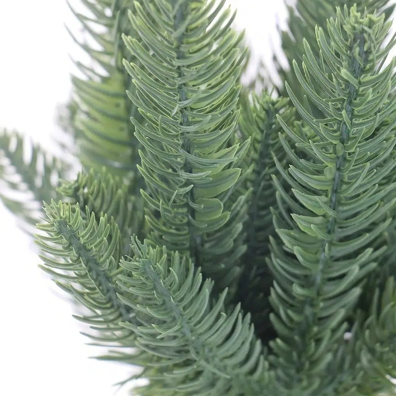 Mākslīgās Ziemassvētku egles filiāles — Bear zhizhe, Materiāls: Plastika, Amats: Cits, Veids: Cits