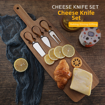 Medinis sūrio padėklų rinkinys su akacijos medienos peiliu ir skraptuku; nereguliarus formos; šiaurinis vėjo stilius; vientisas raštas; spausdintas logotipas; pritaikymas