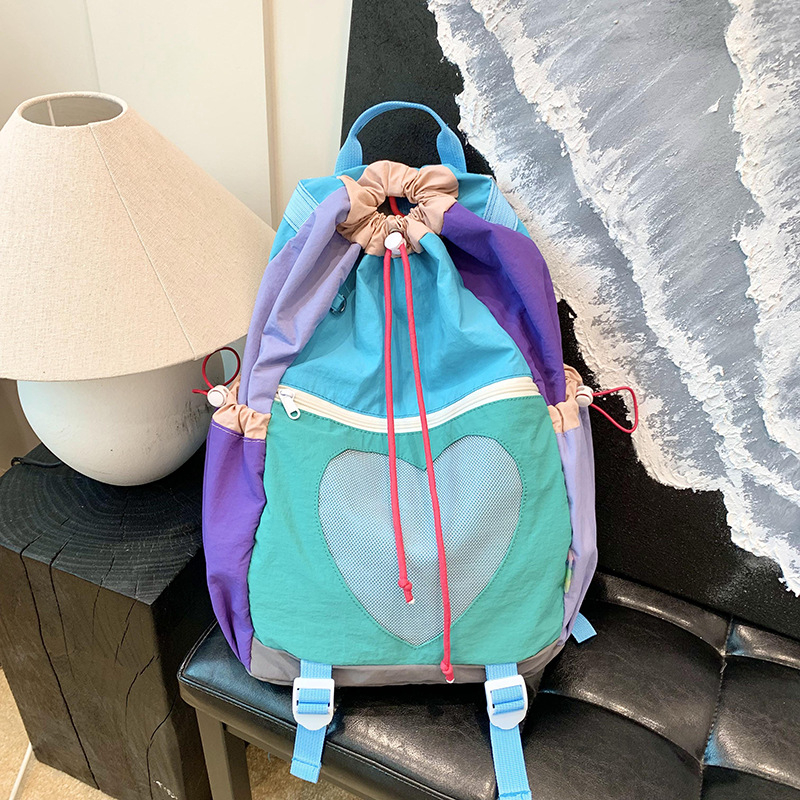 Раница за планински походи със сърцевиден дизайн, лек модел, найлон, подплата полиестер, затваряне с шнур, джоб за мобилен телефон, Лято 2025