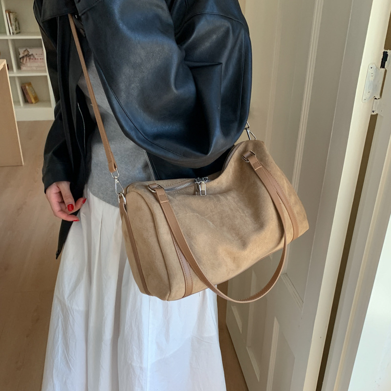 Geantă crossbody texturată pentru femei, din PU, formă orizontal pătrată, închidere cu fermoar, buzunare interioare multiple pentru telefon, ID, laptop și cameră