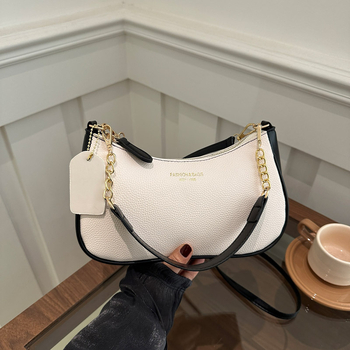 Vieno peties Crescent rankinė, PU, užtrauktukas, 2025 m. pavasaris, miesto stilus