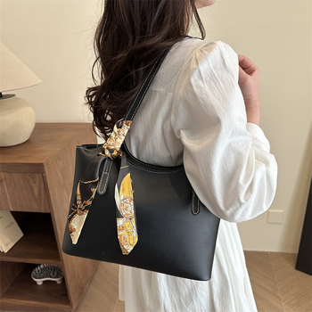 Ženska torbica preko ramena – uličnog stila, PU materijal, podstava od poliestera, vodoravni kvadratni oblik, zatvarač