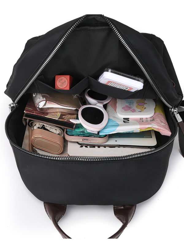 Ruksak u urbanom minimalističkom stilu, Oxford tkanina, zatvaranje na zip, unutarnji pretinci: pretinac sa zipom i pretinac za mobitel, podstava od tkanine