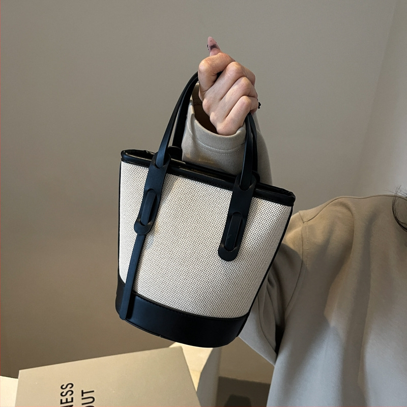 Dámska bucket taška, materiál PU, štýl Urban simplicity, podšívka polyester, zapínanie zipsom