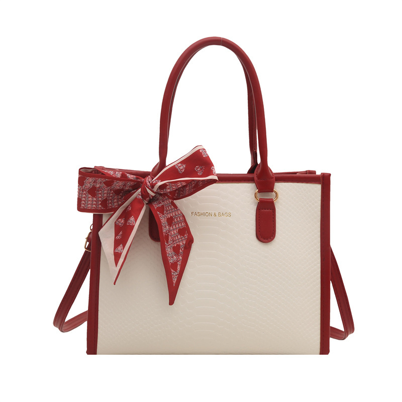 Tote torba u stilu street fashion, PU materijal, zatvarač, vodoravni kvadratni oblik