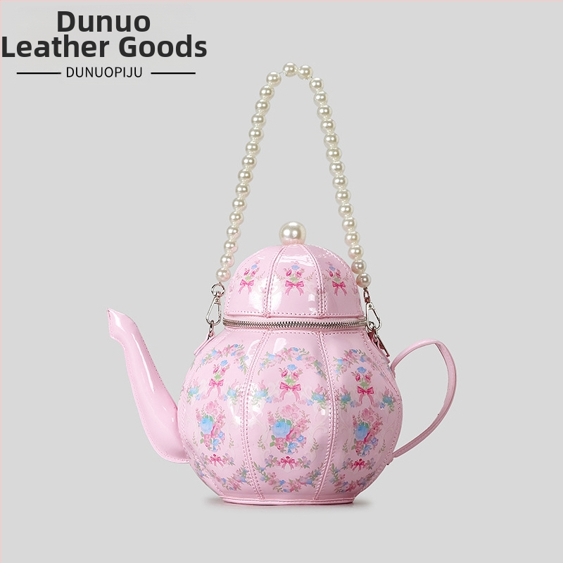 Bucket bag от PU, цип за затваряне, полиестерна подплата, вътрешен джоб за мобилен телефон