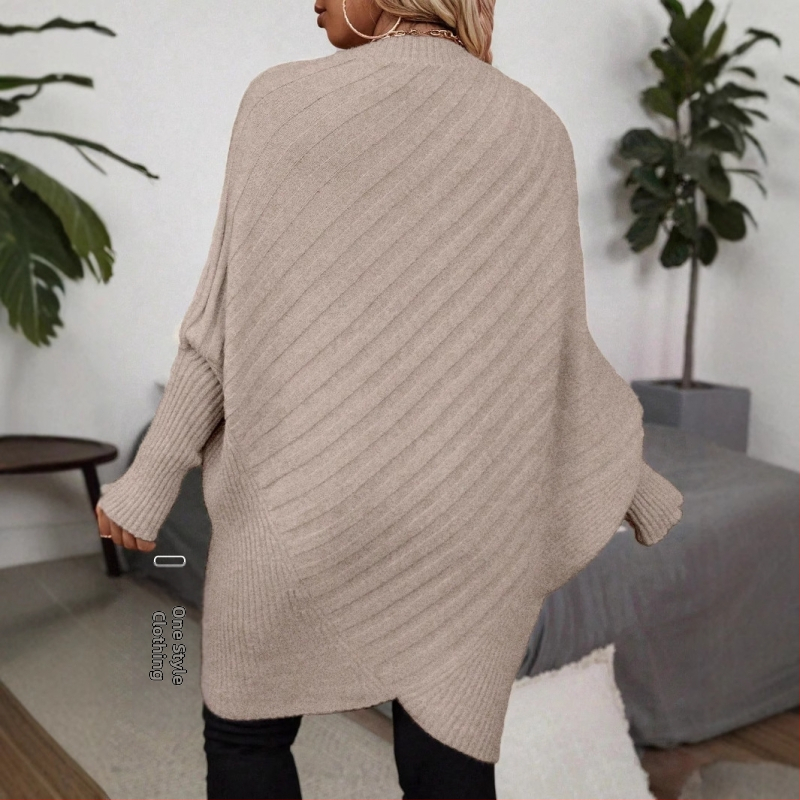 Sveter s V výstrihom, bat rukávy, voľný strih, Arctic velvet látka (polyester, akryl)