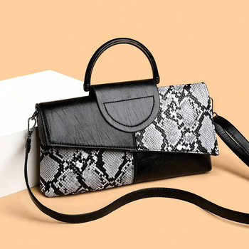 PU ženska torbica, envelope stil, horizontalno kvadrtnog oblika, magnetska kopča, unutarnja džep sa zipom