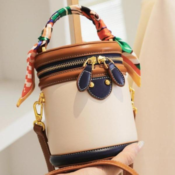 Crossbody torba — Cyber Function stil, materijal: vuna, dizajn Crossbody Handbag, proljeće 2018, za slobodno vrijeme i putovanja