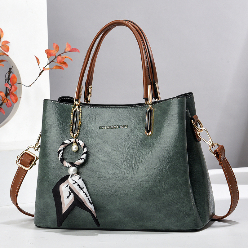 PU Tote torba za žene, velika kapaciteta, unutarnji džepovi sa zatvaračem (džep sa zatvaračem, džep za mobitel, džep sa zatvaračem), zatvaranje zipom, poliesterska podstava, dvije naramenice