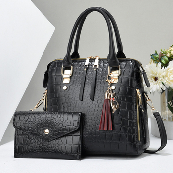 rpinala Дамска кръстосана чанта, PU материал, стил Urban Simplicity; вертикална квадратна форма, цип за отваряне, вътрешни джобове (джоб с цип, джоб за телефон, джоб за лична карта)