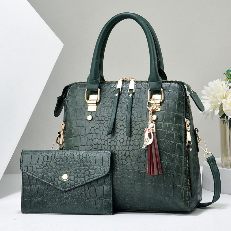 rpinala Дамска кръстосана чанта, PU материал, стил Urban Simplicity; вертикална квадратна форма, цип за отваряне, вътрешни джобове (джоб с цип, джоб за телефон, джоб за лична карта)