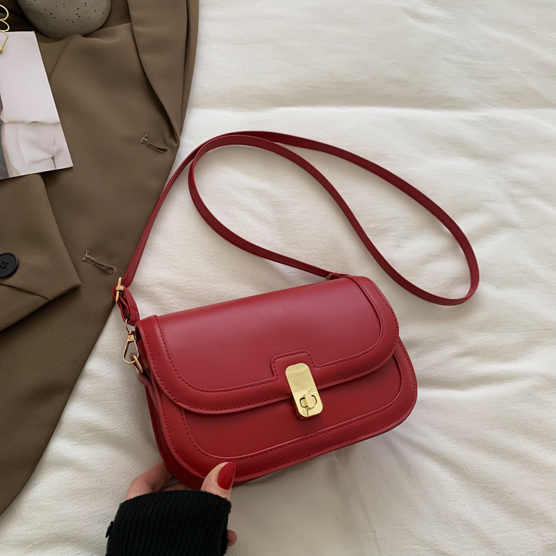 Moteriška PU kvadratinė rankinė su užraktu, su vienu peties dirželiu, horizontalaus formato