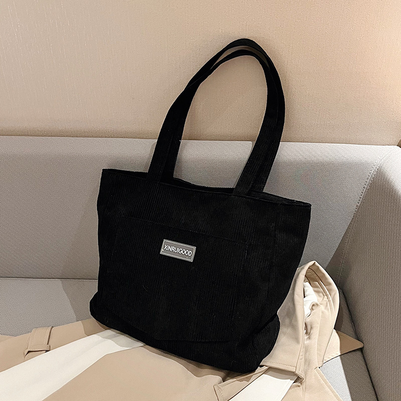 Corduroy tote torba, ulični stil, horizontalni kvadratni oblik, magnetska kopča