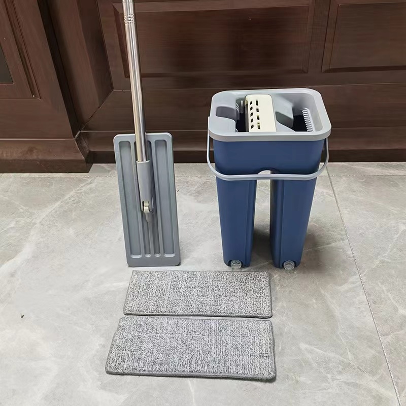 Plošni mop, mikrovlakno, nehrđajući čelik – drška, postotak uklanjanja vlage 80–90%, Velcro sustav za pričvršćivanje, 3 godine trajanja