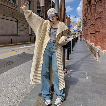 Kardigan bez ovratnika, debeli pleteni s 3D uzorkom i jednim gumbom