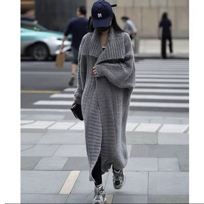 Kardigan bez ovratnika, debeli pleteni s 3D uzorkom i jednim gumbom