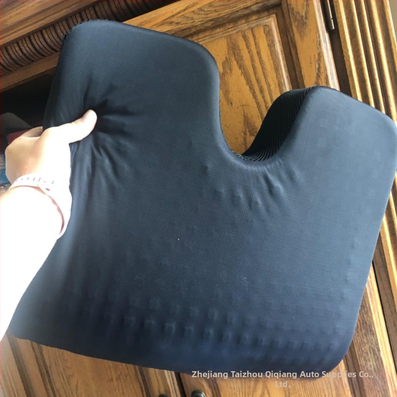 Kancelárska ergonická podsedák s pamäťovou penou, plyšový materiál, ergonomický dizajn, moderný minimalistický štýl (materiál: plyš, výplň: pamäťová pena, štýl: moderný minimalistický, dizajn: ergonomický)