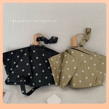 Sulankstomas moterų saulės skėtis su taškuotu raštu, UV apsauga, audinys: TPE, danga: Vinyl, svoris 350 g, pakuotės tūris 0,025 m³