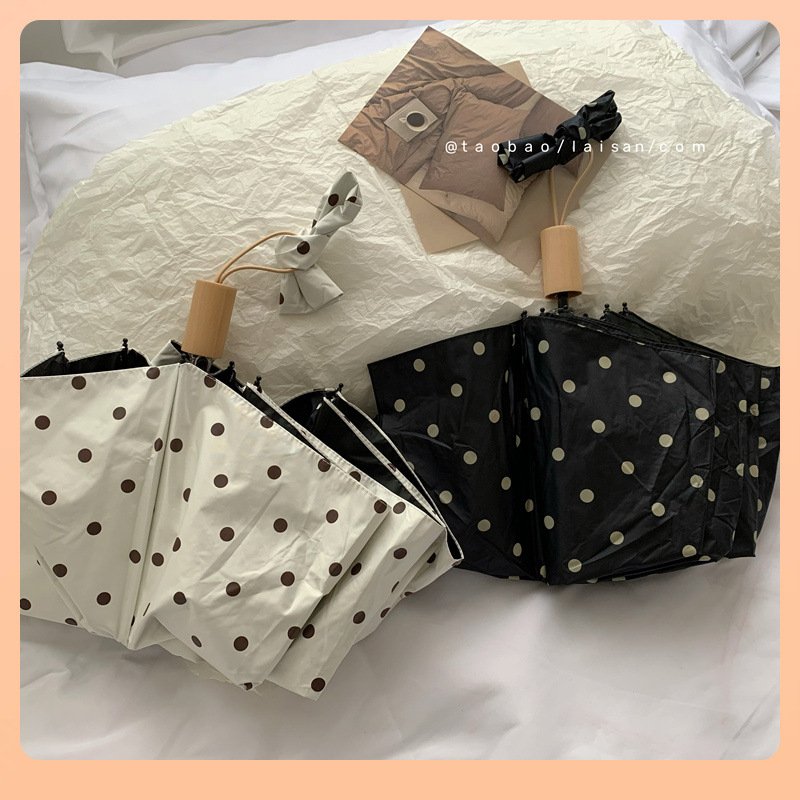 Sulankstomas moterų saulės skėtis su taškuotu raštu, UV apsauga, audinys: TPE, danga: Vinyl, svoris 350 g, pakuotės tūris 0,025 m³