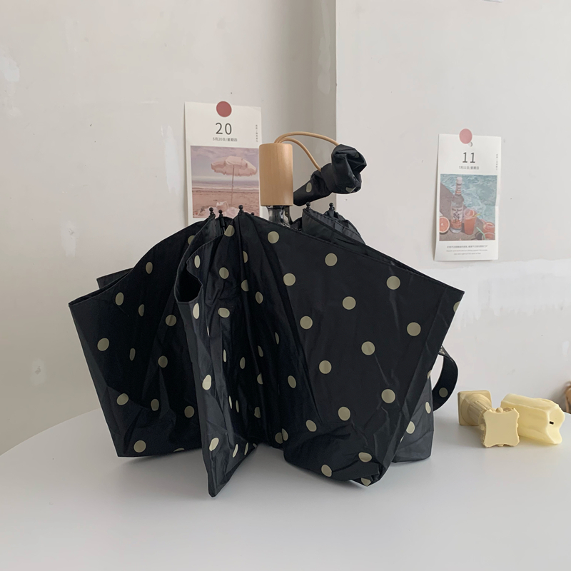 Sulankstomas moterų saulės skėtis su taškuotu raštu, UV apsauga, audinys: TPE, danga: Vinyl, svoris 350 g, pakuotės tūris 0,025 m³