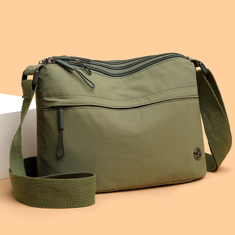 Ženska crossbody torba, urbani minimalistički stil, najlon, horizontalni kvadratni oblik, zatvaranje zipom, poliester podstava