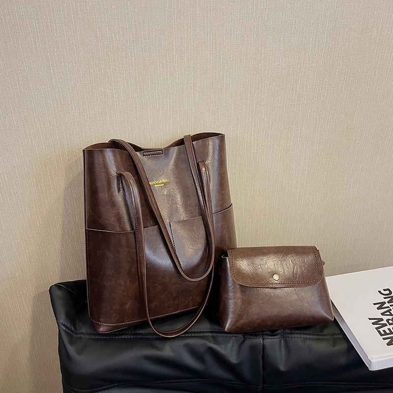 Γυναικεία Τσάντα Tote με αστικό μινιμαλισμό, PU υλικό, σχήματος κάδου, μαγνητικό κούμπωμα (PU, Tote bag, bucket-type, magnetic buckle, urban minimalist design)