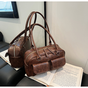 PU torba za ispod pazuha s zatvaračem, horizontalni kvadratni oblik, poliester podstava, unutarnja džep sa zatvaračem i džep za mobitel